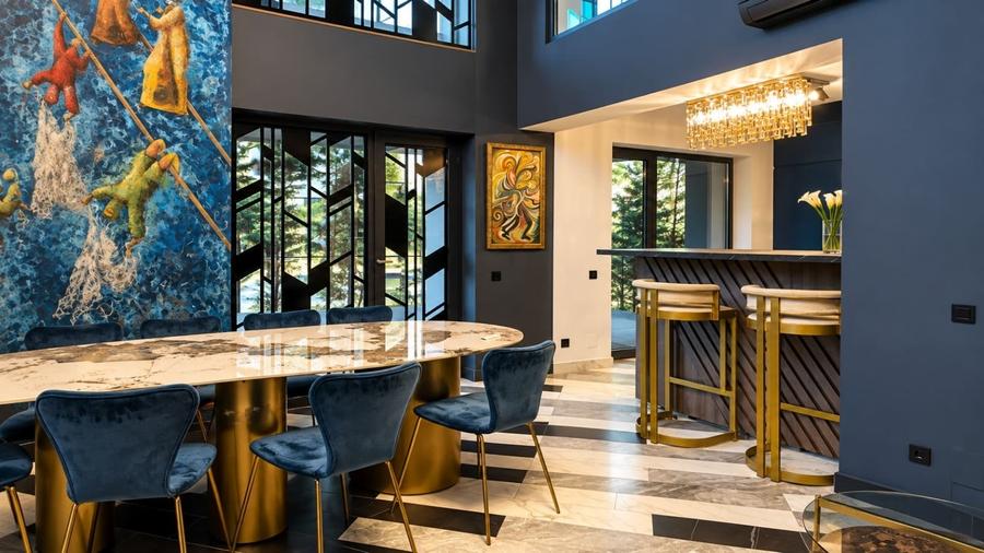 Penthouse cu 4 camere semidecomandat în Pipera