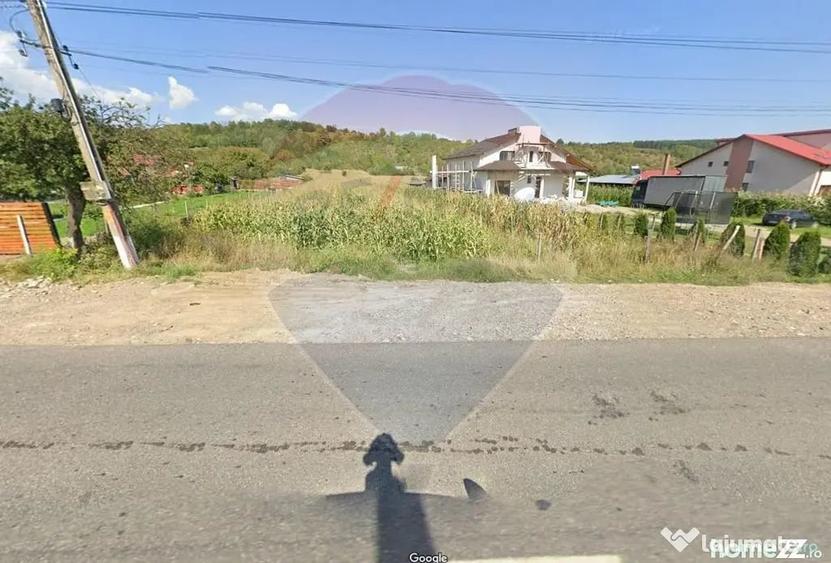 Teren de 4996 mp, în Câmpuri