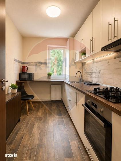 Apartament cu 3 camere, mobilat în Central