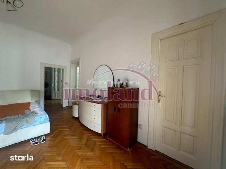 Apartament 4 camere in vila interbelica- vanzare- zona Gara de Nord