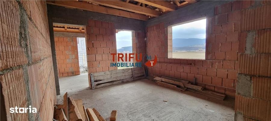 Casă cu 4 camere cu Teren 500 Mp în Ighiu