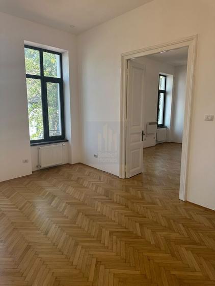 Birou, de 220 mp, în Ultracentral
