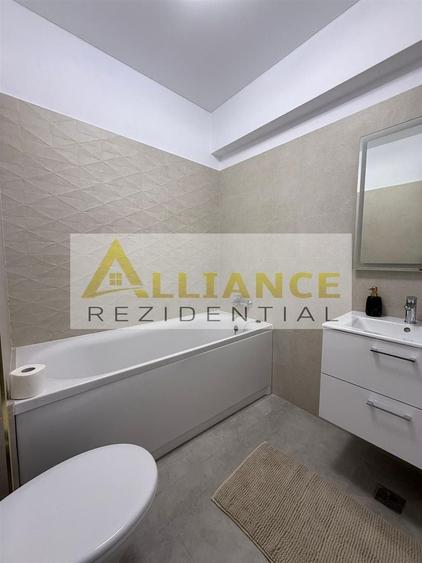 Garsonieră decomandată în Est