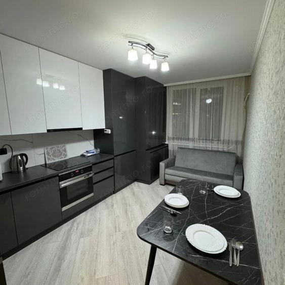 Apartament cu 2 camere decomandat în Crângași
