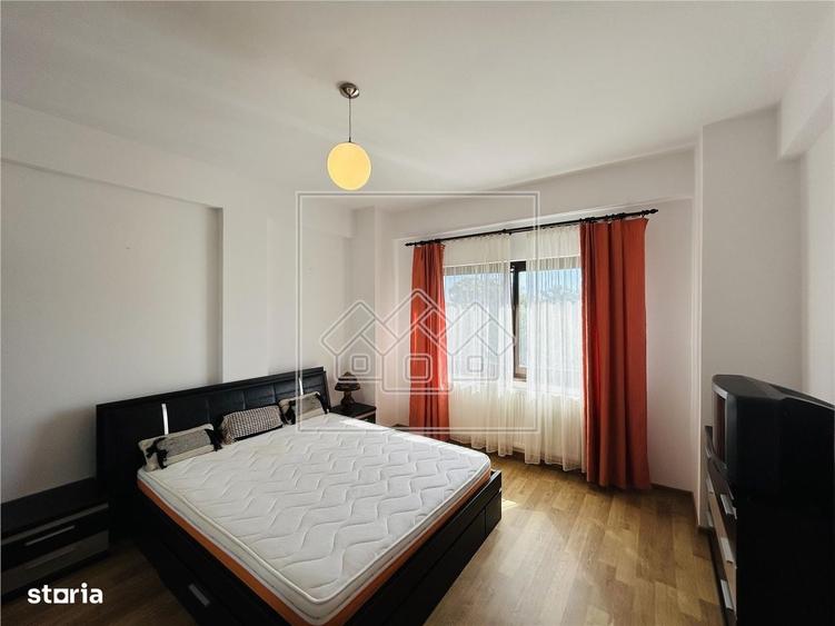 Apartament cu 3 camere în Sub Arini