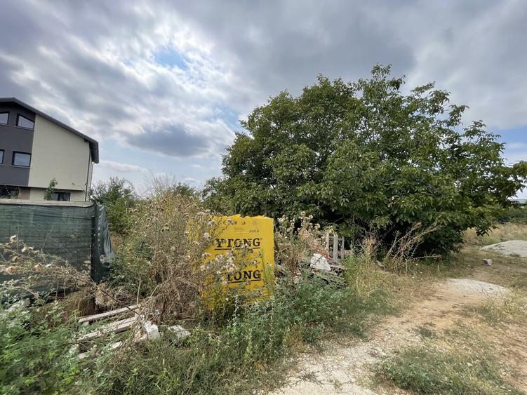 Teren Construcții intravilan de 400 mp, în Prelungirea Ghencea