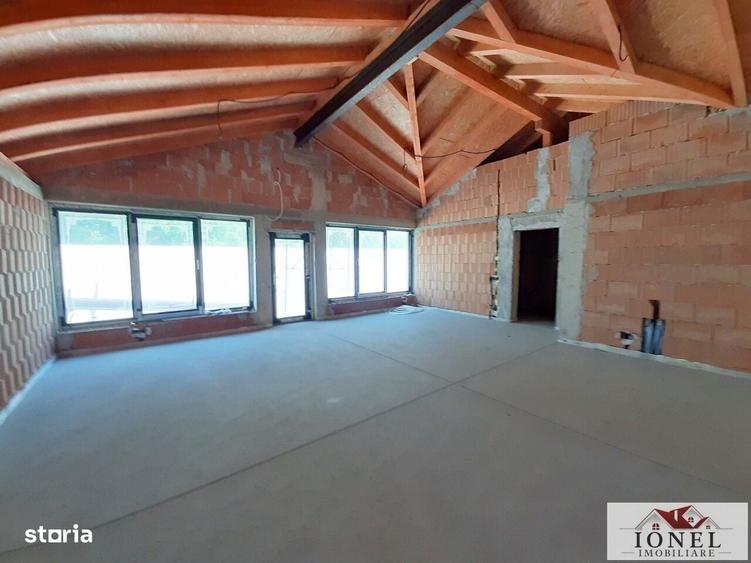 Casă cu 4 camere cu Teren 458 Mp în Cricău