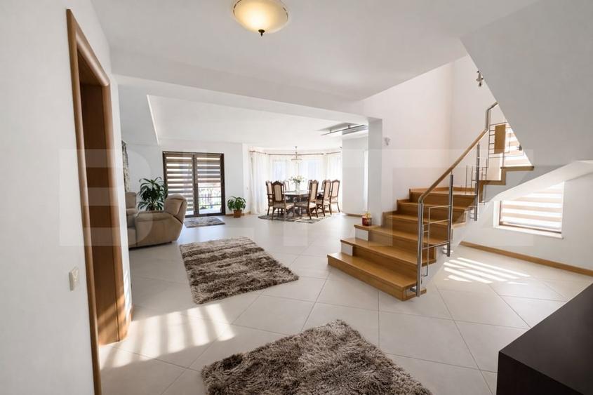 Casă individuală cu 5 camere cu Teren 1400 Mp în Apahida