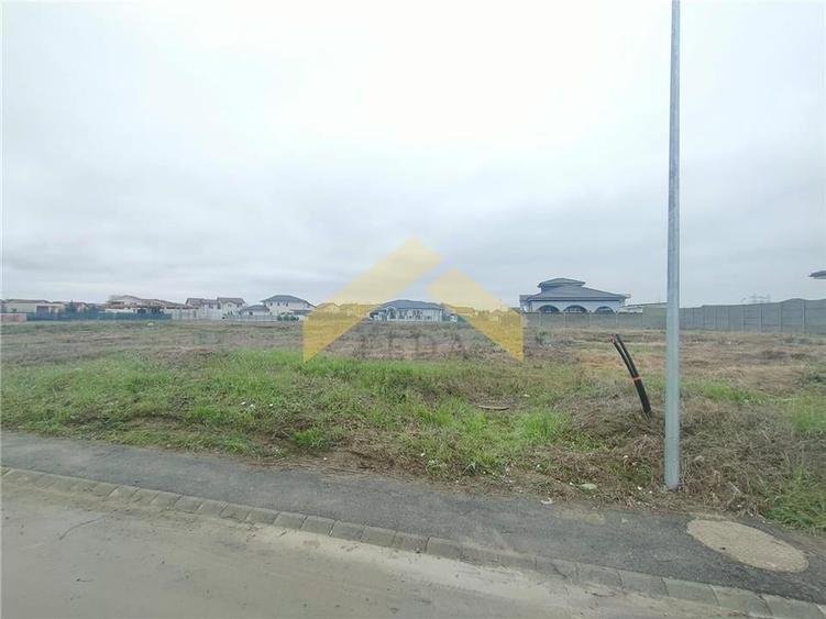 Teren Construcții intravilan de 746 mp, în Vladimirescu