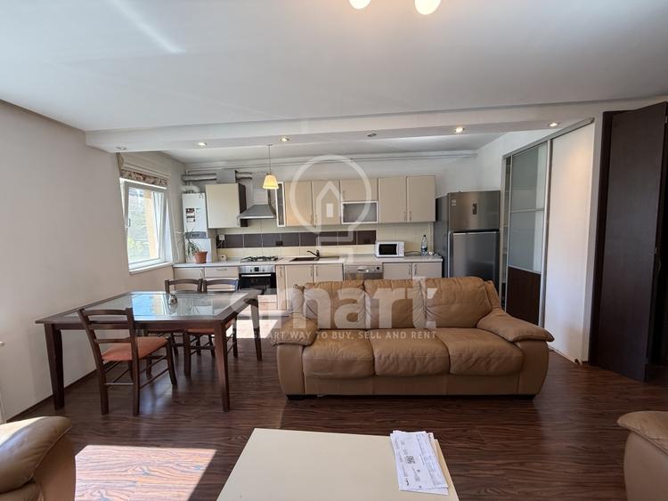 Apartament cu 4 camere semidecomandat în Bună Ziua