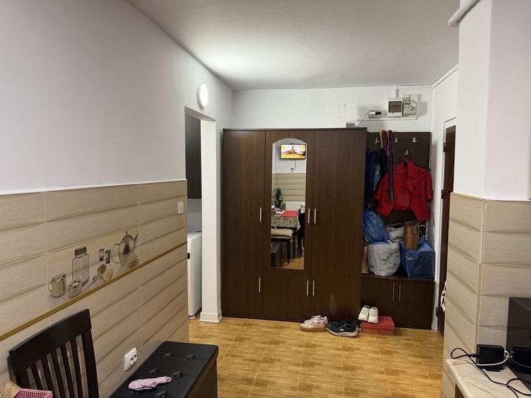 Apartament cu 2 camere decomandat în Exterior Vest