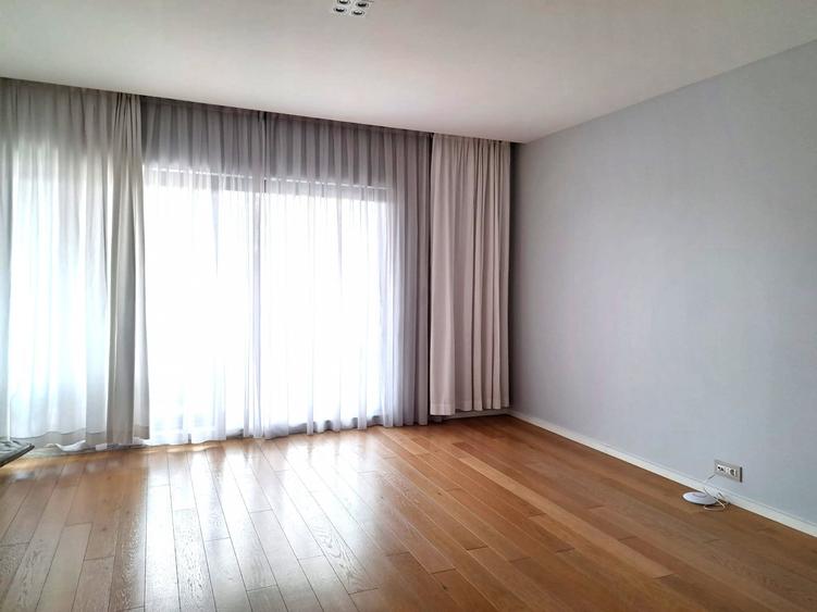 Apartament cu 4 camere, mobilat în Aviației