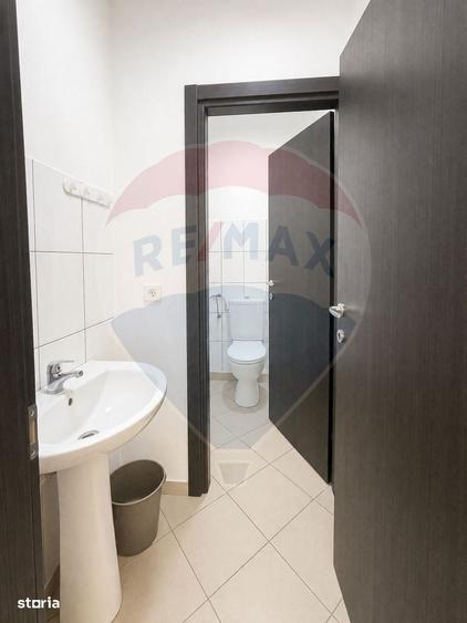 Spațiu comercial, de 75 mp, în Central
