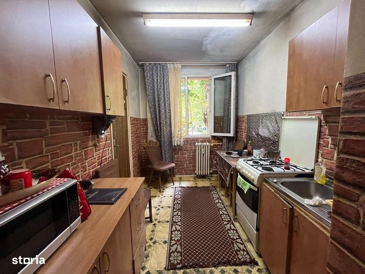 Apartament 3 camere, Strada Huedin, zona Bd. Brancoveanu - 6
