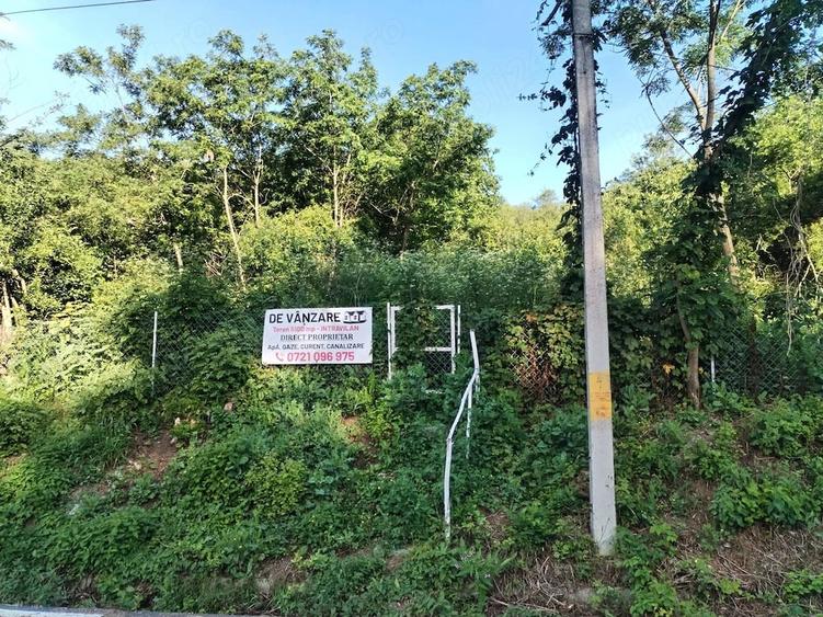 Teren de 5100 mp, în Valea