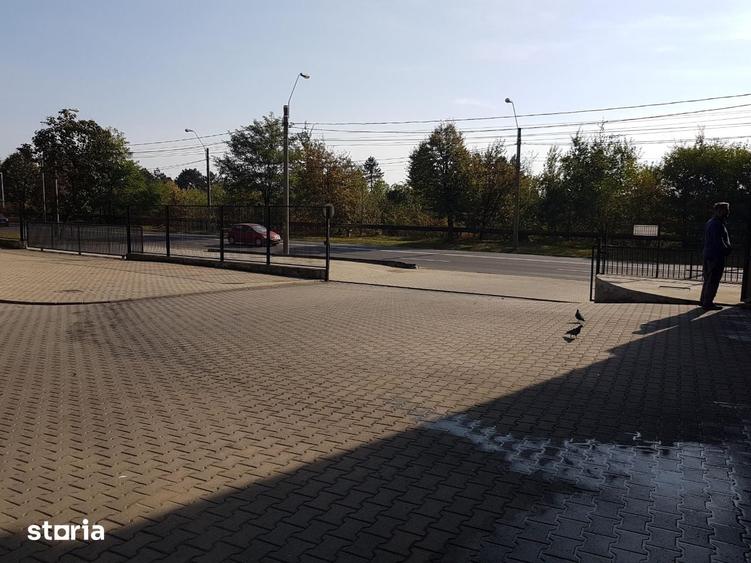 Spațiu comercial, de 400 mp, în Valea Borcutului