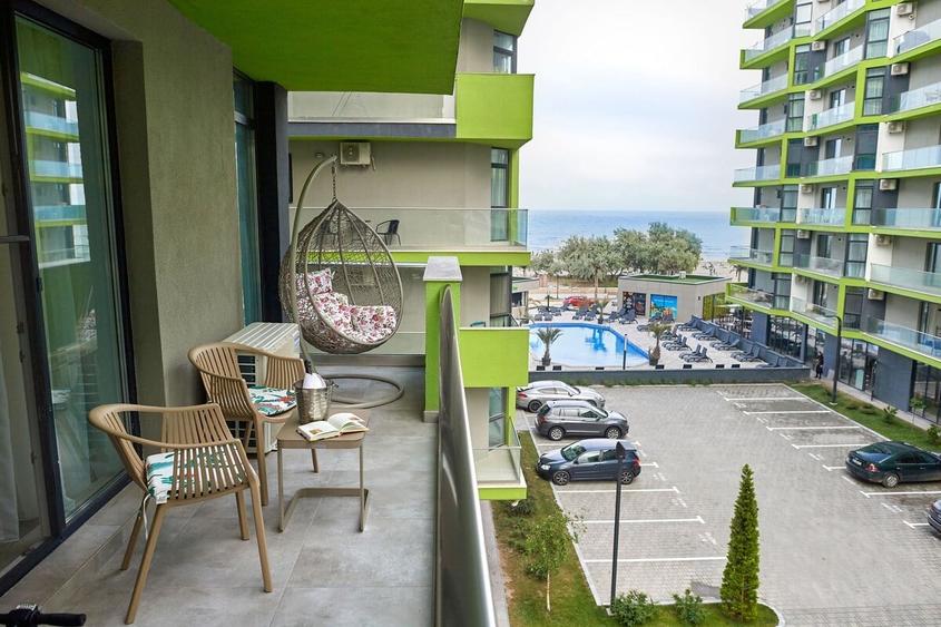 Apartament cu 3 camere decomandat în Mamaia-Sat