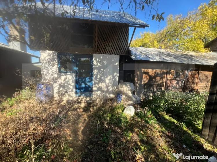 Casă cu 3 camere cu Teren 4500 Mp în Răcari