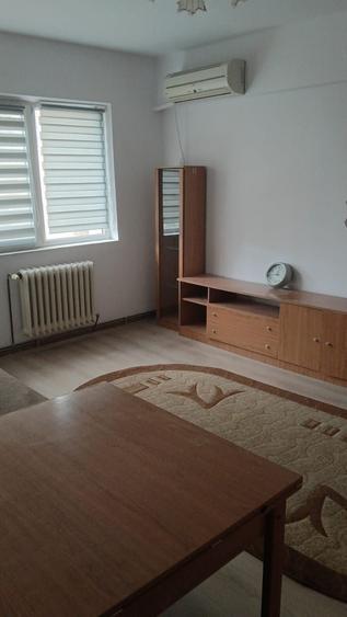 Apartament cu 2 camere decomandat în Alexandru cel Bun