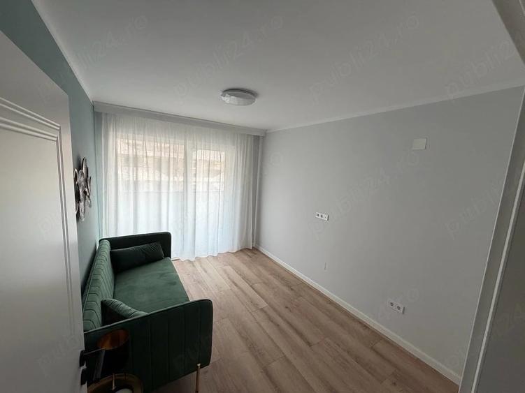 Apartament cu 3 camere decomandat în Florești