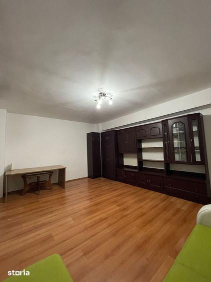 Apartament cu 2 camere decomandat în Europa