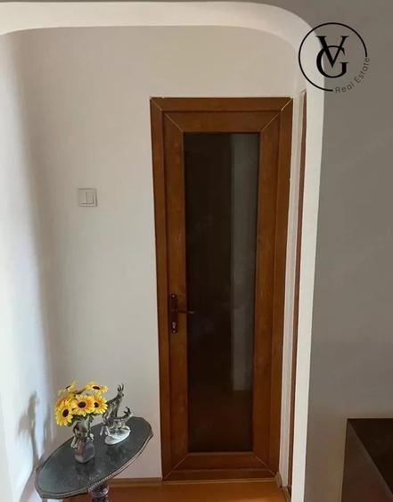 Apartament cu 4 camere decomandat, mobilat în Inel I