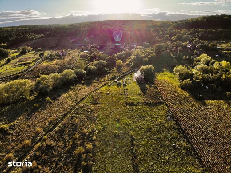 Teren de 1300 mp, în Chinteni