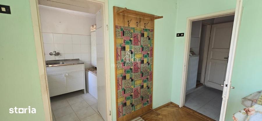 Casă cu 3 camere cu Teren 250 Mp în Bunești