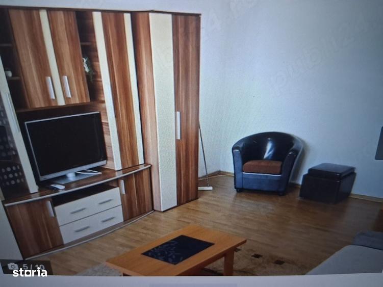 Garsonieră decomandată în Tei