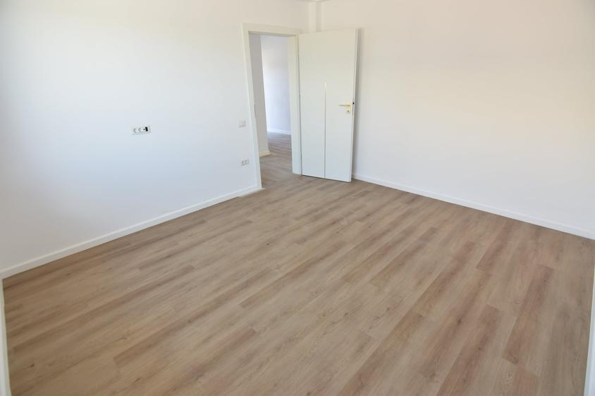 Casă individuală cu 4 camere cu Teren 400 Mp în Domnești