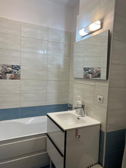 Apartament cu 2 camere decomandat în Fundeni