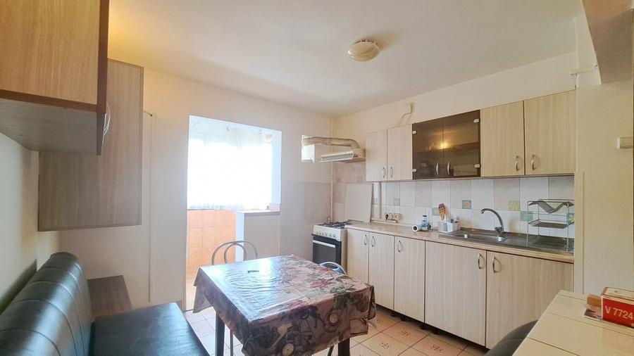 Apartament cu 2 camere decomandat în Crângași