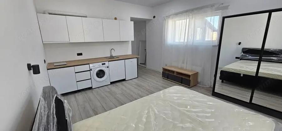 Garsonieră decomandată în Astra