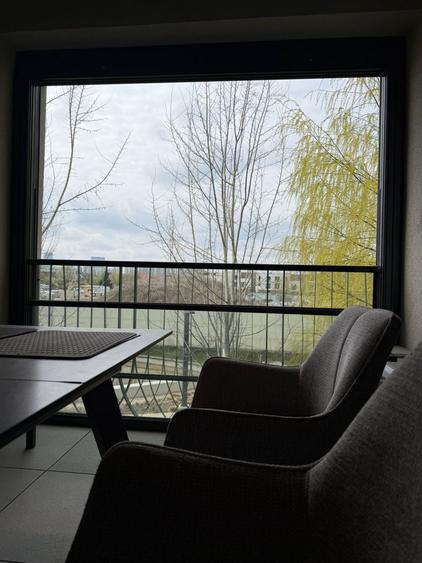 Apartament cu 4 camere decomandat, mobilat în Pipera
