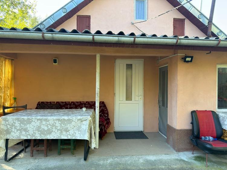 Casă individuală cu 2 camere cu Teren 1270 Mp în Cozieni