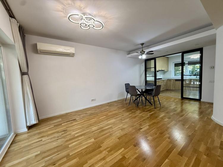 Casă cu 5 camere cu Canalizare în Pipera