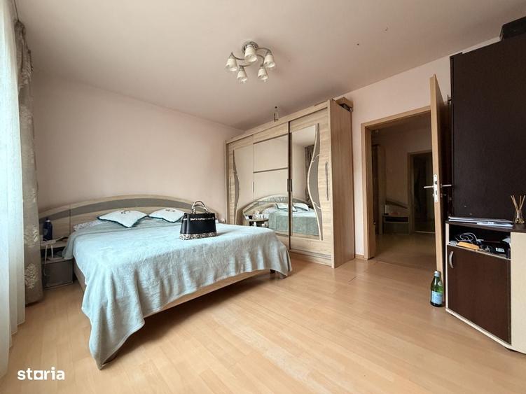 Casă cu 4 camere cu Teren 403 Mp în Central