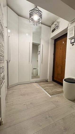 Apartament cu 3 camere decomandat în Canta