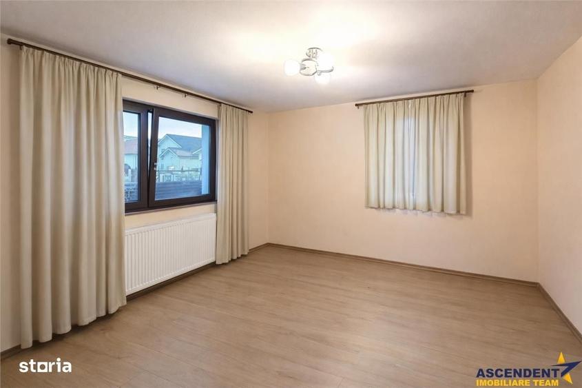Casă cu 4 camere în Central