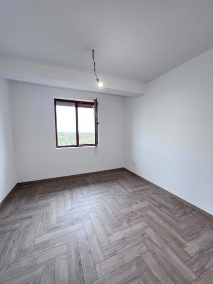 Duplex cu 5 camere cu Canalizare în Bragadiru