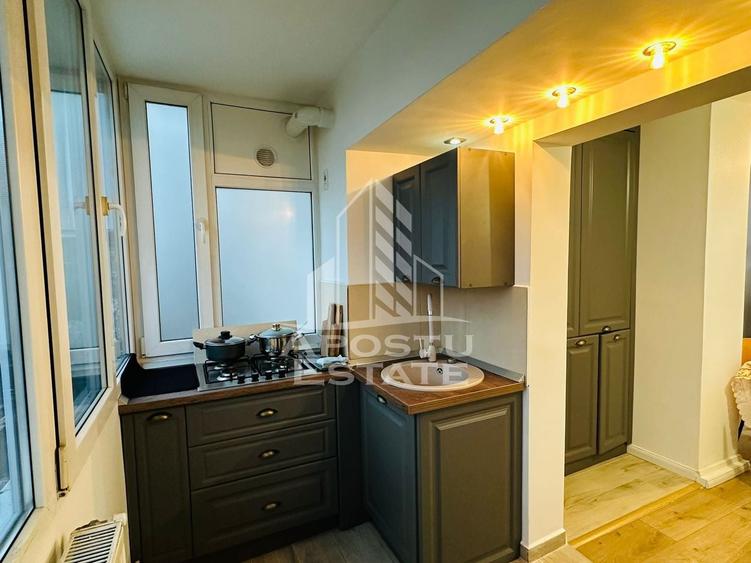 Apartament cu 3 camere decomandat, mobilat în Bucovina