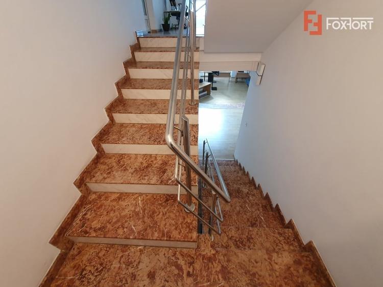 Casă individuală cu 9 camere cu Piscina în Braytim