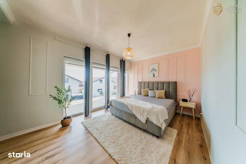 Casă cu 4 camere cu Teren 300 Mp în Livada