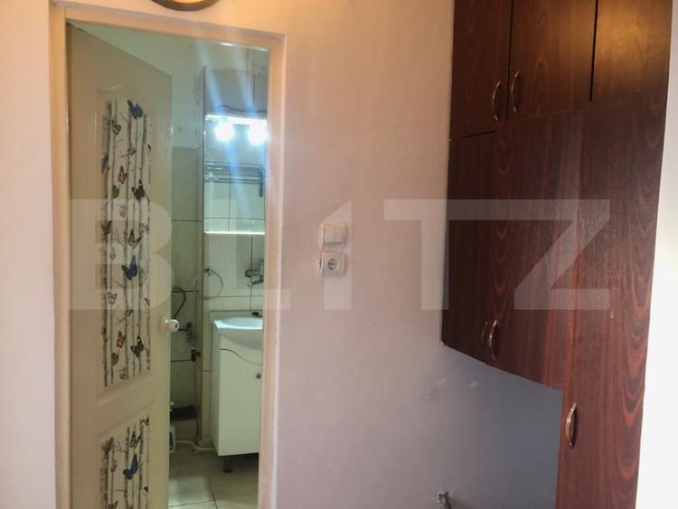 Apartament 3 camere decomandat , 70 mp. , bloc cu lift , zon - 9