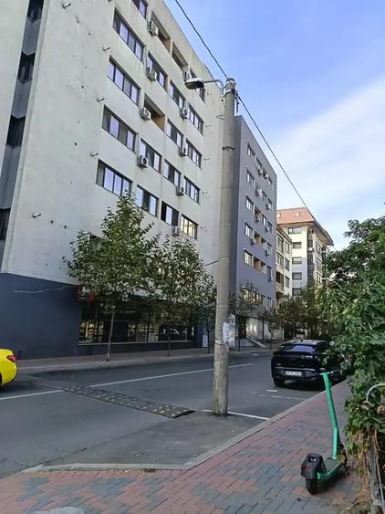 Apartament cu 2 camere decomandat, mobilat în Vitan Mall