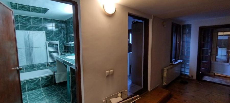 Casă individuală cu 4 camere cu Canalizare în Tomis II