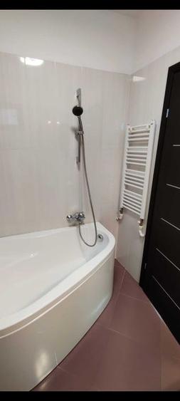 Apartament cu 2 camere decomandat, mobilat în Jiului