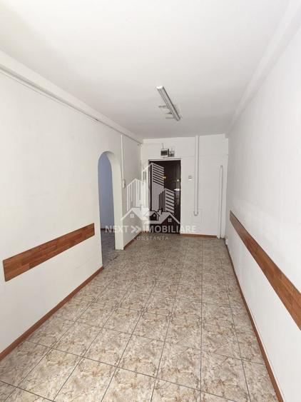Apartament cu 2 camere semidecomandat în Central