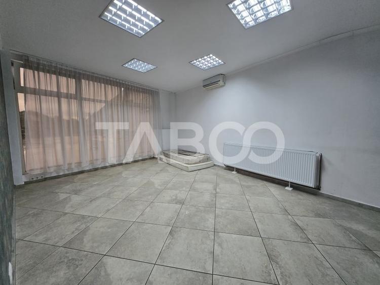 Apartament cu 4 camere decomandat, mobilat în Slimnic