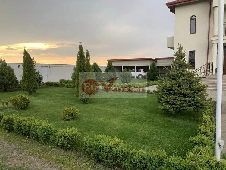 Casă cu 4 camere cu Teren 1500 Mp în Vânători